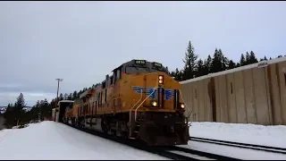 4K 60FPS: Donner Pass Norden, CA UP & Amtrak Train in the Snow!