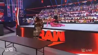 Nia Jax hurts her hole