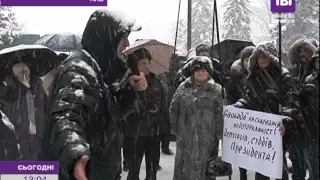 Під ВР вимагали, щоб парламентарі якнайшвидше позбавили себе недоторканності