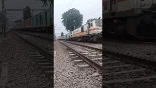 22808/MGR Chennai Central - Santragachi AC SF Express (PT)