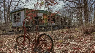 Exploring an abandoned trailer where a suicide took place!