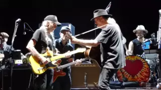 Neil Young & Willy Nelson - Are There Any More Cowboys? - Milano, Market Sound  - 18 July 2016