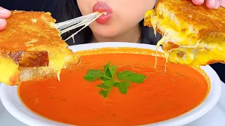 ASMR GRILLED CHEESE SANDWICH AND TOMATO SOUP MUKBANG (EATING SOUNDS) ASMR Phan