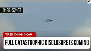 UFO Footage Some of the Most Convincing UFO Sightings Caught on Camera Trending Now