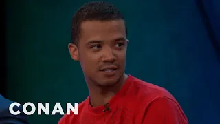 Jacob Anderson's Encounter With An Enthusiastic Grey Worm Fan | CONAN on TBS