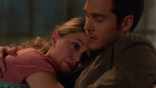 Supergirl 2x14 - Mon-El comfort Kara scene (HD)