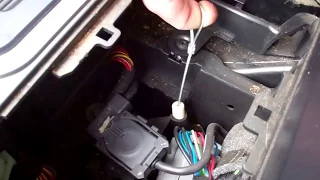 How to access hand brake emergency release cable on Land Rover Discovery 4