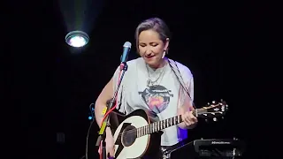 KT Tunstall: "Black Horse and the Cherry Tree / Sweet Dreams (Are Made of This)" (6/15/2023)