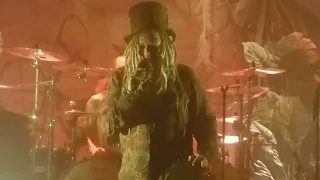 Korpiklaani - Metsämies/Saunaan (Live in Montréal)