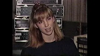 Debbie Gibson VS Tiffany 12-15-88 TV interview