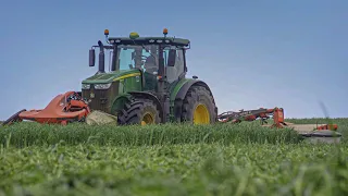 Senáže žita 🌾2023 John Deere 7230R🦌 s letadlem kuhn FC 8830 D🔴⚫️