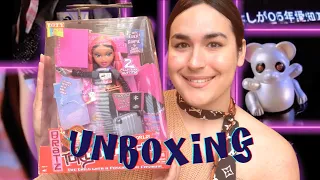 BRATZ TOKYO A GO-GO FIANNA UNBOXING + REVIEW *VINTAGE BRATZ*