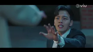 Yeo Jin Goo Chased By a Ghost | Hotel Del Luna 호텔 델루나 Ep 1 [ENG SUBS]