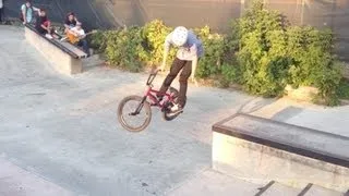 Five 180 Barspin Grind Combos with Mark Burnett ( BMX )