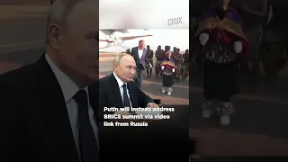 Russia's Sergei Lavrov Joins Traditional Dance On South Africa Arrival | BRICS Summit