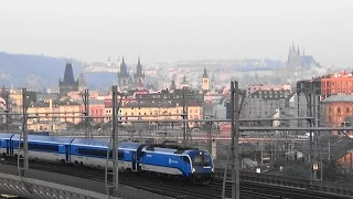Vlaky ve stanici Praha hlavní nádraží 1.dubna