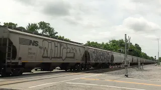 NORFOLK SOUTHERN GE D9-44CW Northbound Grain Train