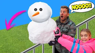 TIRAMOS MUÑECOS DE NIEVE DESDE UN PRIMER PISO Itarte Vlogs