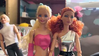 Распаковка куклы Барби Лукс