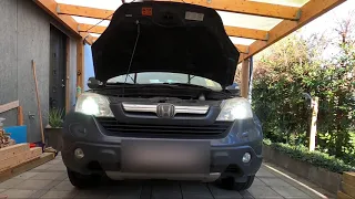 Replace Xenon HID D2S bulbs and on the parking light as well on Honda CRV 2007
