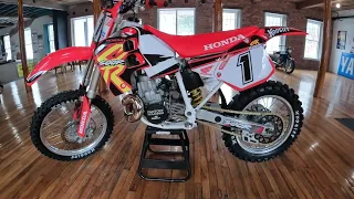 Restoring the King; 1995 HONDA CR500R