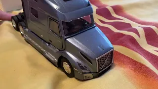 Volvo Semi Truck