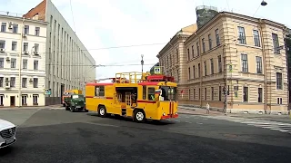 V    Петербургский международный  парад ретро транспорта