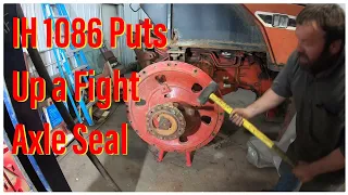 #IH1086 pt24 Rear Axle Seal