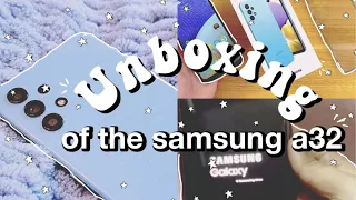 Aesthetic unboxing of the Samsung a32