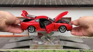 1:18 Toyota Supra (A80) with car lift, red - LCD Models [Unboxing]