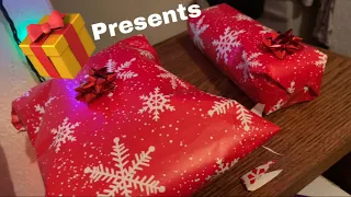 Wrapping Up Christmas Presents 2022 (Vlogmas 11)