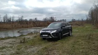 MITSUBISHI OUTLANDER 2019 из США - Обзор