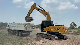 SANY SY215C loading the soil onto the dump truck