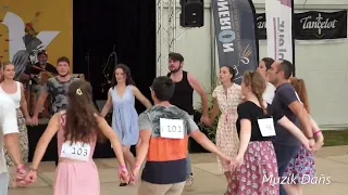 Danse bretonne : finale Laridé de Baud 2021 à Gourin avec Hervé Le Serjent à l'accordéon