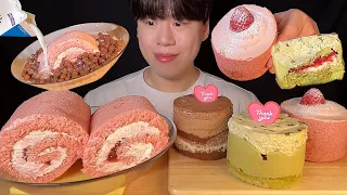 SUB) Korean starbucks mousse cake & strawberry roll cake with milk mukbang asmr