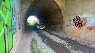 Trabant Kübel Tunneldurchfahrt