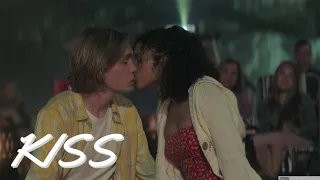 Words on Bathroom Walls - 2020 | Kissing Scene | Taylor Russell & Charlie Plummer (Maya & Adam)