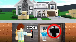 I Built HAUNTED HOUSE Under Friends Home! (Roblox)
