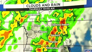 Strong line of storms moves into Florida