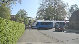 Spoorwegovergang Nordhorn (D) // Railroad crossing // Bahnübergang