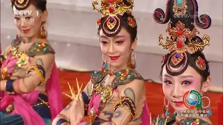 70位女演员跳《飞天彩虹》中国舞蹈再次惊艳世界！