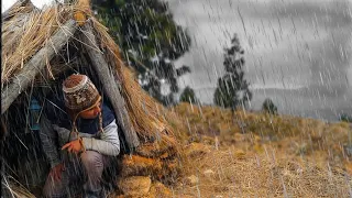 Surviving in extreme weather, sun, rain, cold and a lot of wind. Bushcraft. Camping in the rain