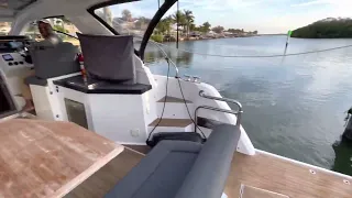 How to back a twin engine outboard vessel into a lift without joystick