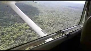 pouso forçado de monomotor em rio no meio da selva amazônica, em RR