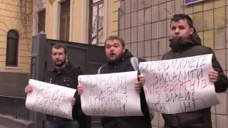 Общественники Донбасса просят Президента прекратить полномочия 3 горсоветов