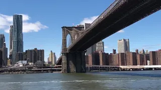 160th SOAR flying under the Brooklyn bridge