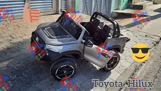 TOYOTA HILUX CINZA. JR CARRINHOS ELÉTRICOS. PARA MENINOS E MENINAS. DIVERSÃO GARANTIDA