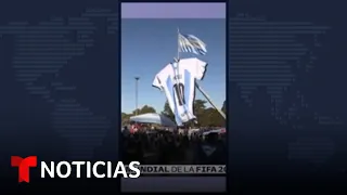 Camiseta gigante de Messi flota en Rosario antes de la final #Shorts | Noticias Telemundo