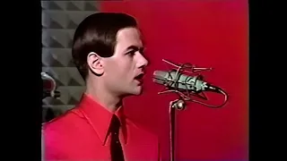 Kraftwerk- “The Robots” (Official music video, from 1978.) (Read description for more information!)