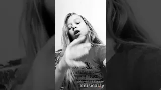 musical.ly клип под песню Мари Сенн "Джинсовая куртка"